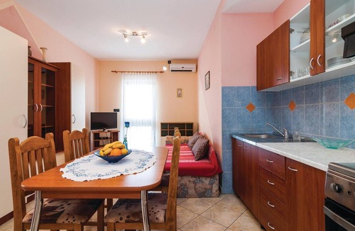 Posedarje Apartment | Awesome apartment in Posedarje