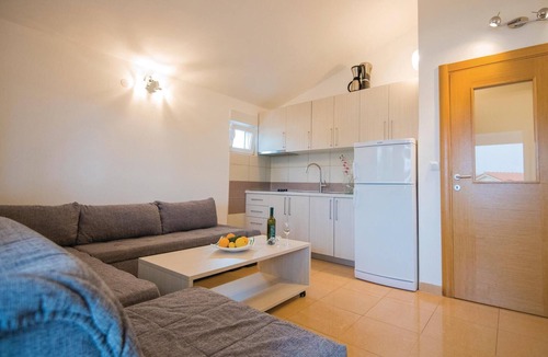 Stari Grad Apartment | Awesome apartment in Stari Grad with WiFi