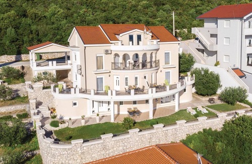 Komarna Apartment | Awesome apartment in Komarna with WiFi