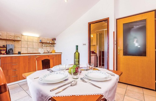 Brzac Apartment | Awesome apartment in Krk with WiFi