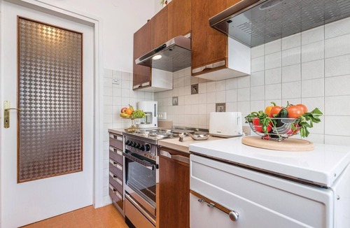 Lovran Apartment | Awesome apartment in Lovran with WiFi