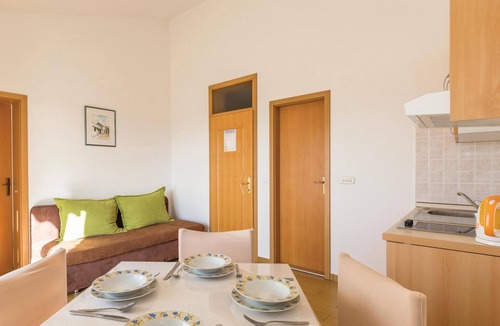 Makarska Apartment | Awesome apartment in Makarska with WiFi