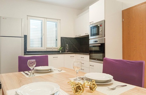 Cove Osibova (Milna) Apartment | Awesome apartment in Milna with WiFi