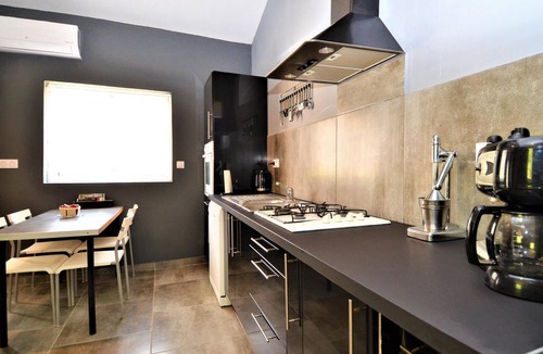 Mornas Apartment | Awesome apartment in Mornas with WiFi