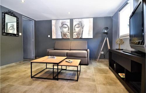 Mornas Apartment | Awesome Apartment In Mornas With Wifi