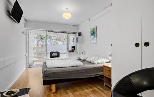 Dueodde Apartment | Awesome Apartment In Nexø With Wifi