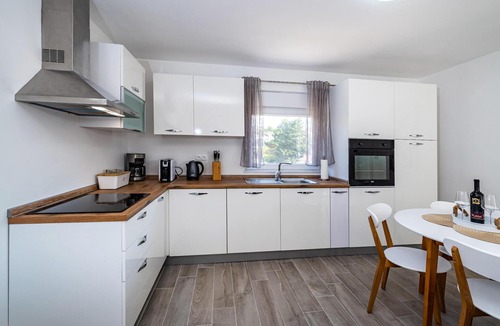 Gornji Karin Apartment | Awesome apartment in Obrovac