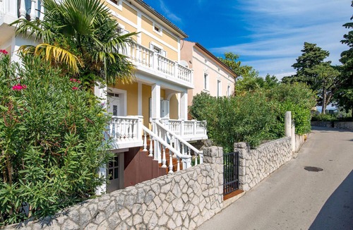 Omisalj Apartment | Awesome apartment in Omisalj with WiFi