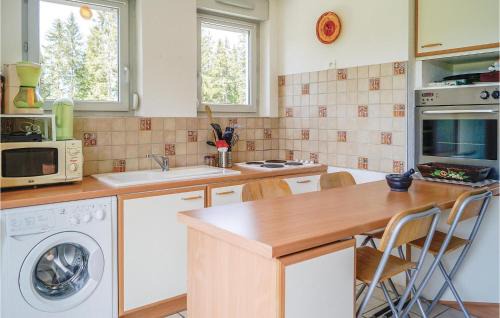 Premanon Apartment | Awesome Apartment In Premanon