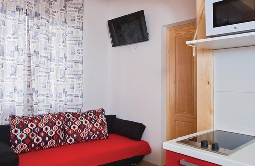 Valdebek Apartment | Awesome apartment in Pula with WiFi
