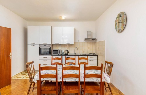 Vintijan Apartment | Awesome apartment in Pula