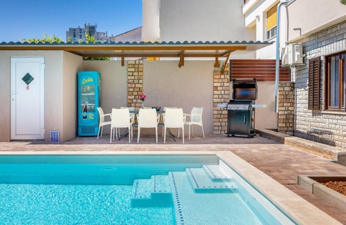 Vintijan Apartment | Awesome apartment in Pula