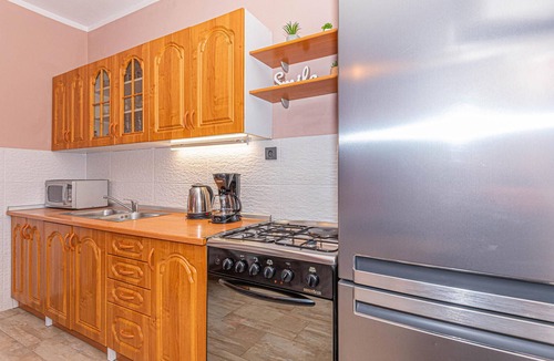 Raslina Apartment | Awesome apartment in Raslina