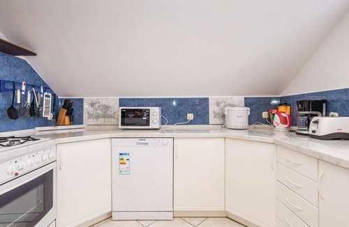 Supetarska Draga Apartment | Awesome apartment in Rab with kitchen