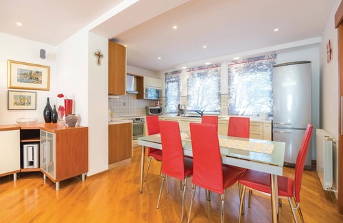 Sarsoni Apartment | Awesome apartment in Rijeka with house sea view