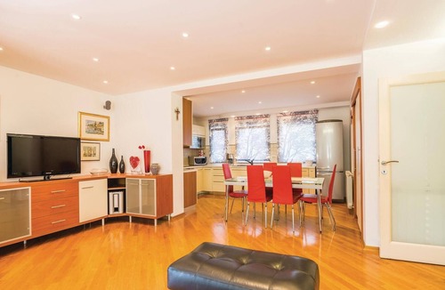 Sarsoni Apartment | Awesome apartment in Rijeka with house sea view