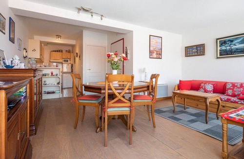 Royan Apartment | Awesome apartment in Royan with WiFi