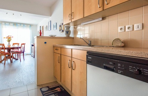 Royan Apartment | Awesome apartment in Royan with WiFi