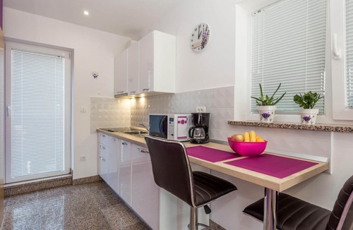 Rukavac Apartment | Awesome apartment in Rukavac with WiFi