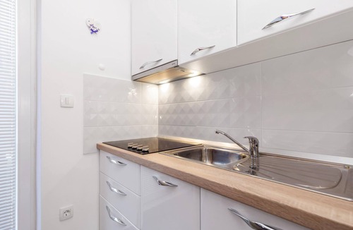 Rukavac Apartment | Awesome apartment in Rukavac with WiFi