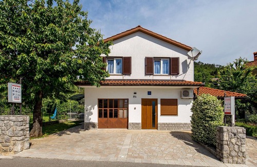 Rukavac Apartment | Awesome apartment in Rukavac with WiFi