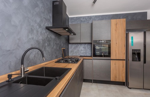 Rukavac Apartment | Awesome apartment in Rukavac with WiFi