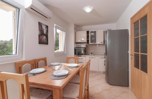 Sevid Apartment | Awesome apartment in Sevid