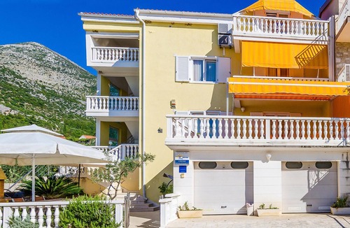 Slano Apartment | Awesome apartment in Slano with sauna