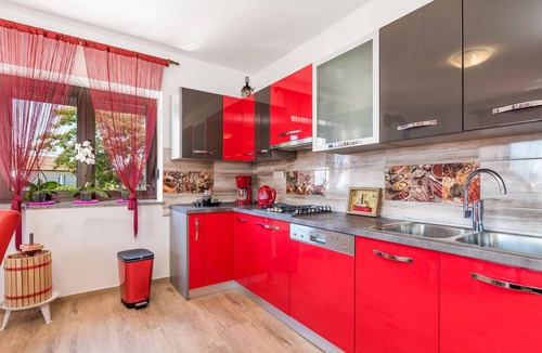Viskovo Apartment | Awesome apartment in Viskovo with WiFi