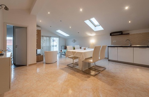 Zadar Apartment | Awesome apartment in Zadar with swimming pool