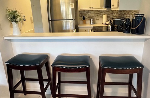 Central Naples Apartment | Awesome Apartment near the Beach