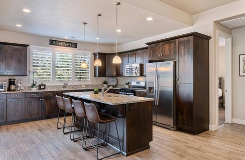 Santa Clara House | Awesome Arcade House: Private Hot Tub, Game Room, Theater!