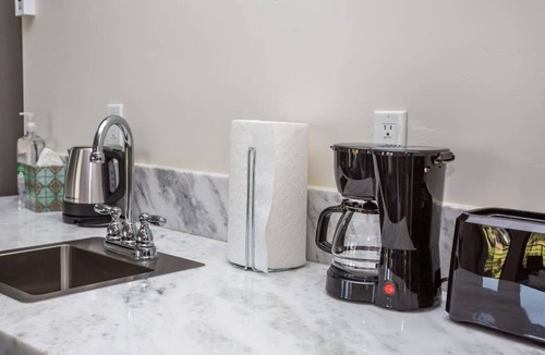 Bankers Hill Apartment | Awesome Balboa and Downtown View with Cozy Patio