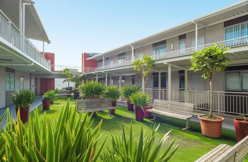 Mount Maunganui Apartment | Awesome Downtown Location - Park & Walk