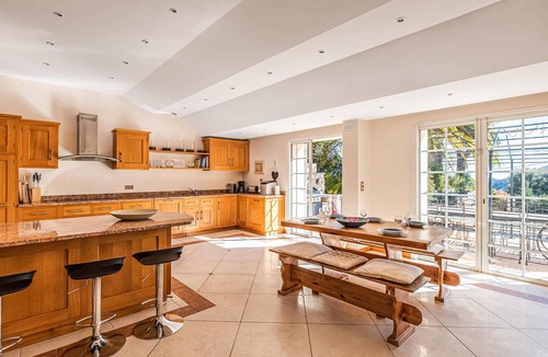 Les Adrets-de-l'Esterel House | Awesome home in Les Adrets-de-l'Estére