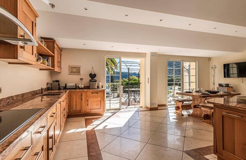 Les Adrets-de-l'Esterel House | Awesome home in Les Adrets-de-l'Estére