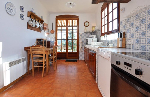 Saint-Laurent-du-Verdon House | Awesome home in Saint-Laurent-du-Verdo