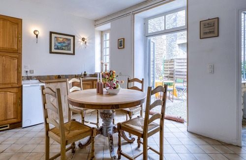 Verteuil-sur-Charente House | Awesome home in Verteuil-sur-Charente