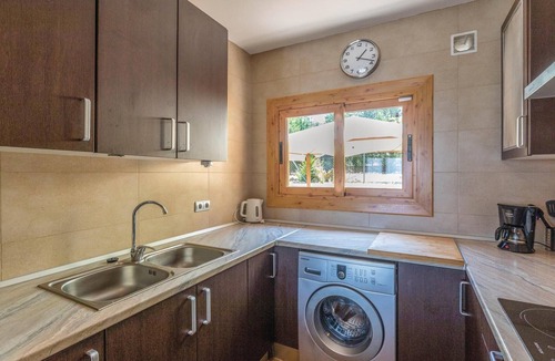 Macanet de la Selva House | Awesome home in Macanet de la Selva