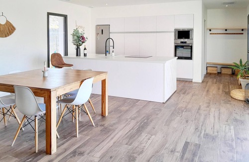 Malves-en-Minervois House | Awesome home in Malves En Minervois