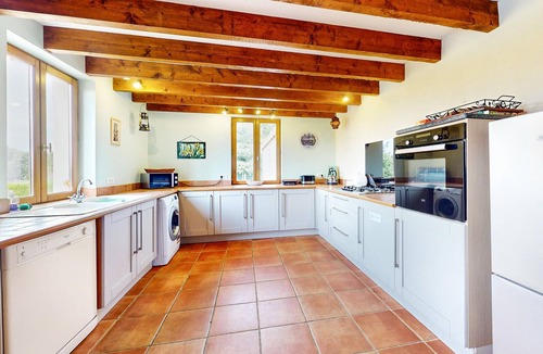 Saint-Saud-Lacoussiere House | Awesome home in St. Saud Lacoussiere