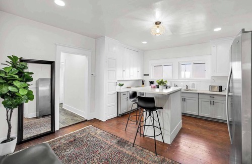 Pico-Union House | Awesome Home Close To Everything