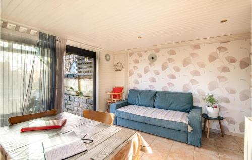 Criquetot-lʼEsneval House | Awesome Home In Criquetot-L'esneval
