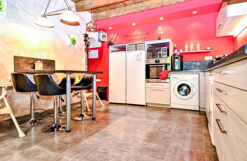 Pont-Saint-Esprit House | Awesome home in Pont-Saint-Esprit