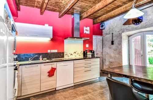 Pont-Saint-Esprit House | Awesome home in Pont-Saint-Esprit