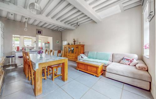 Arques-la-Bataille House | Awesome Home In Arques La Bataille