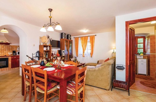 Moscenicka Draga House | Awesome home in Moscenicka draga