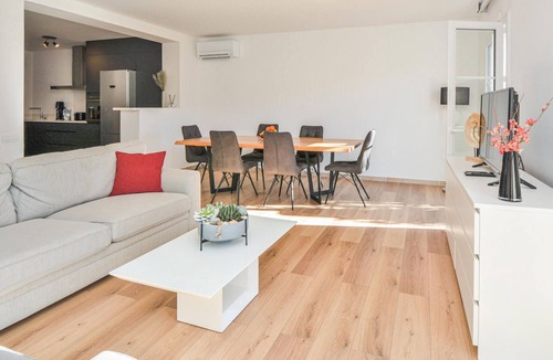 Aigues-Mortes House | Awesome home in Aigues-Mortes