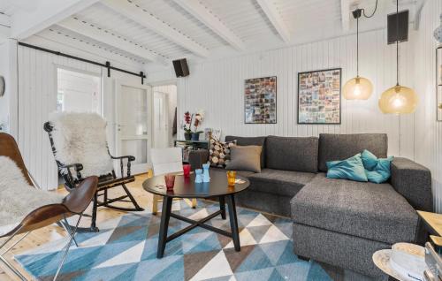 Hoeve Strand House | Awesome Home In Asnæs With Wifi