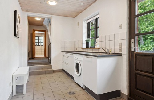 Bække House | Awesome home in Bække with kitchen